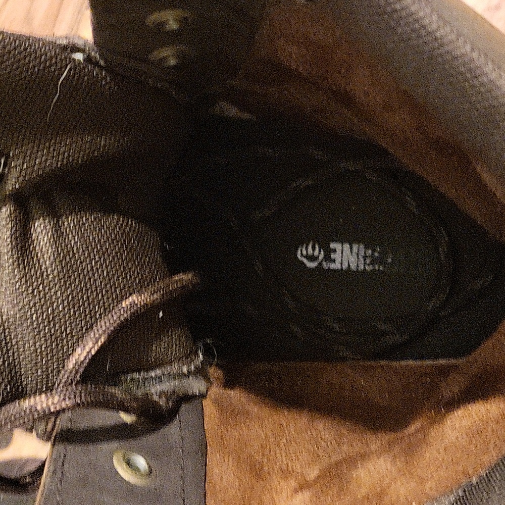 Wolverine Brown Steel Toe 8" 9.5M Boots - Picture 6 of 7